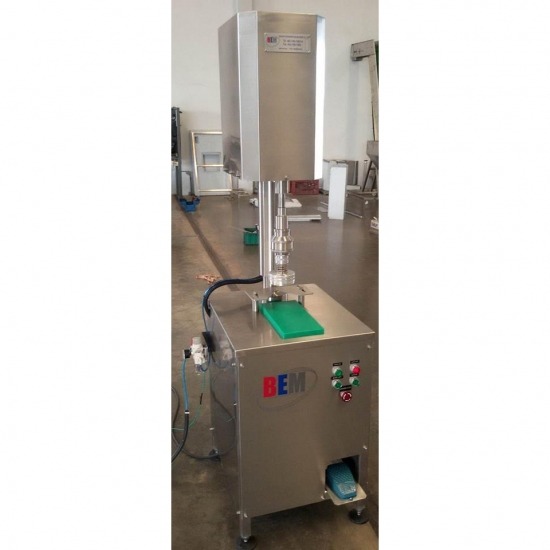 โรงงานรับผลิตเครื่องจักรบรรจุภัณฑ์ - เครื่องปิดฝา LUG CAP แบบกึ่งอัตโนมัติ 1 หัว